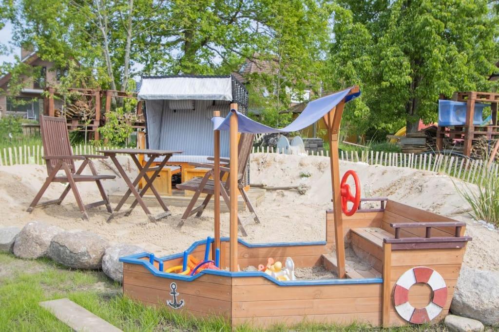 Ferienwohnungen Fehmarn Mit Parkplatz In Petersdorf 외부 사진